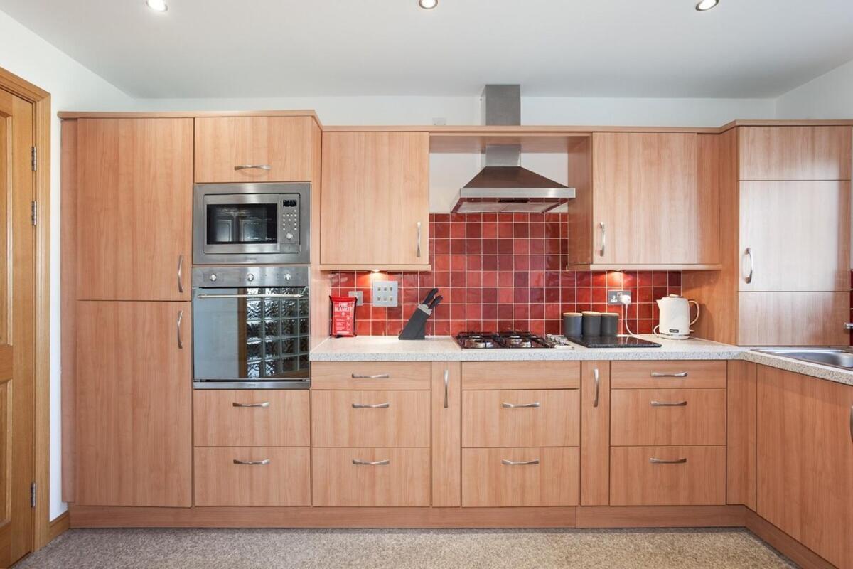 Executive 3 Bed Apartment Aberdeen Exterior foto